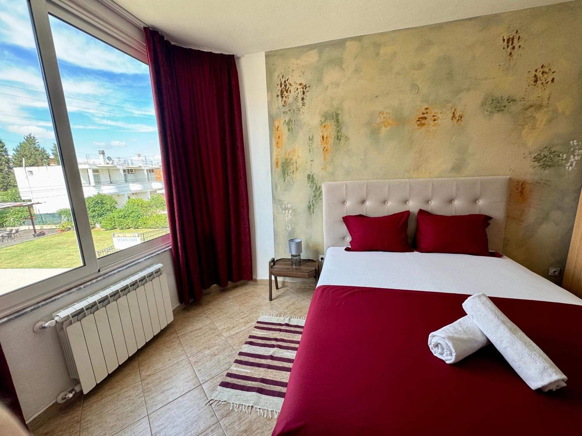 Apartments Cobi Ulcinj Exterior photo