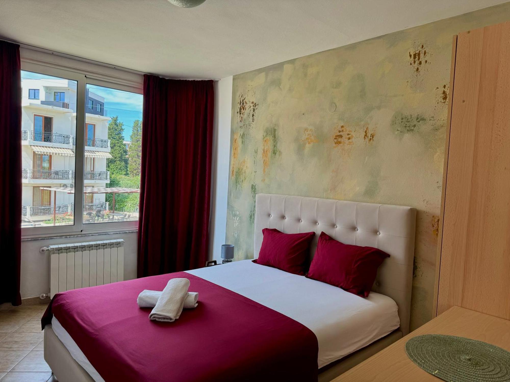 Apartments Cobi Ulcinj Exterior photo