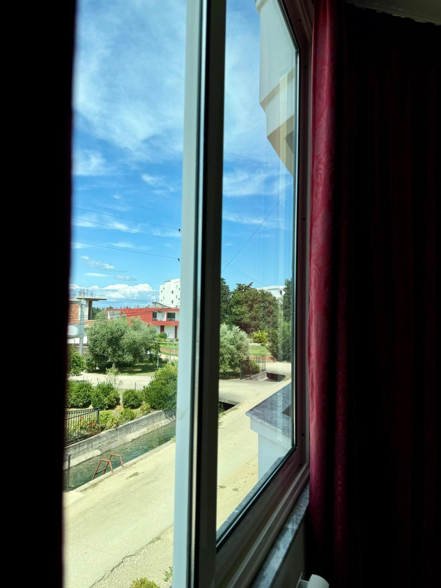 Apartments Cobi Ulcinj Exterior photo